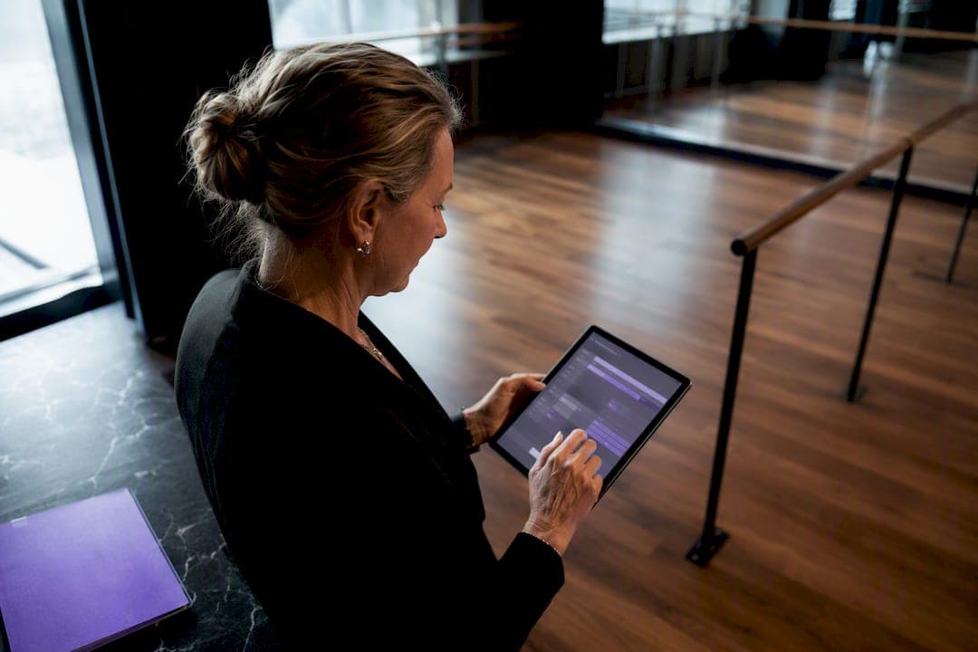 Four Step Workflow to Approve Timesheets for Dance Studios